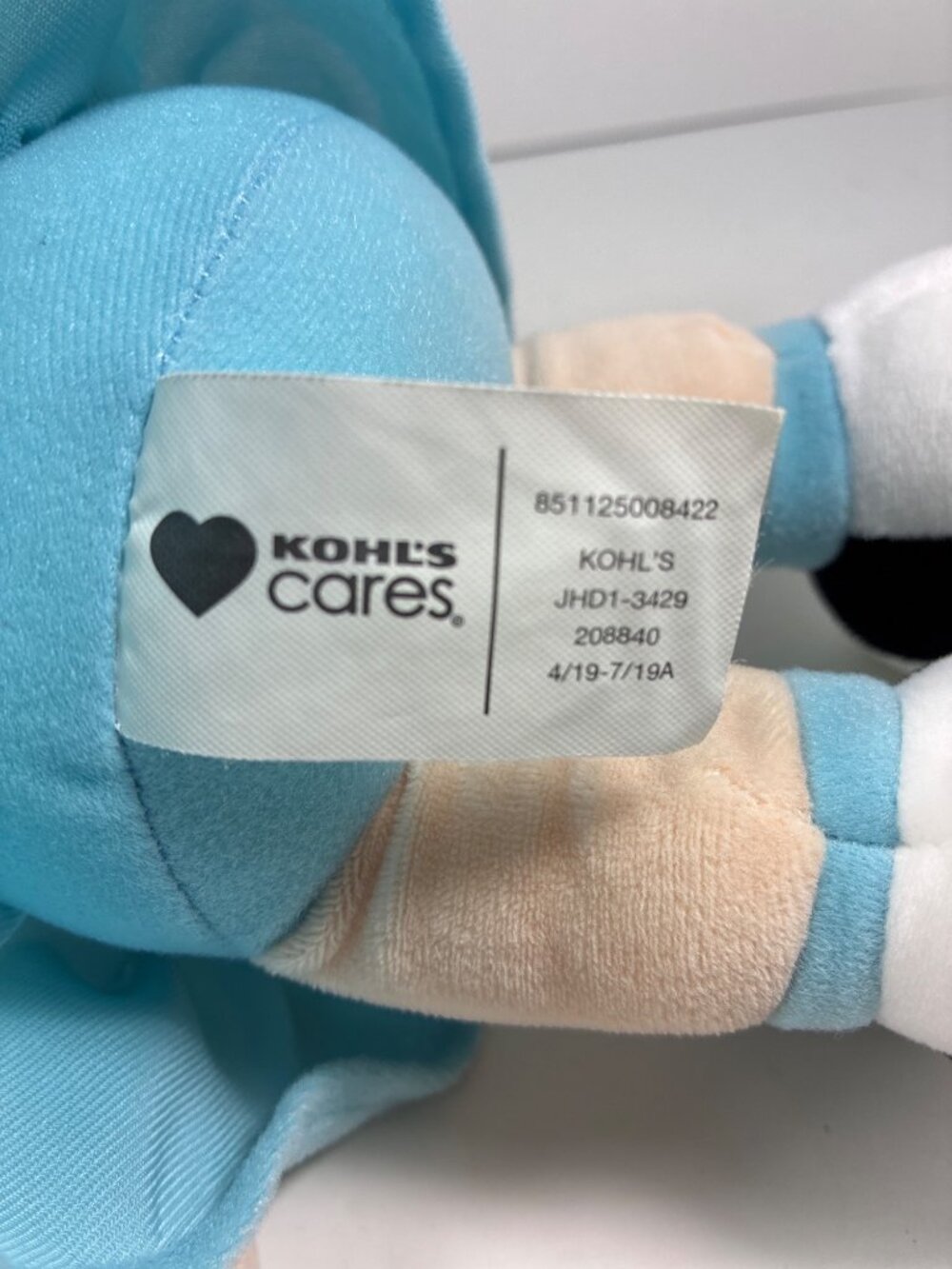 Kohl's Cares Lucy Plush 12" Peanuts 2019 - Picture 2 of 9
